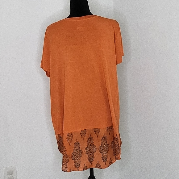 Merona Shrink resistant flowy top - Picture 3 of 9